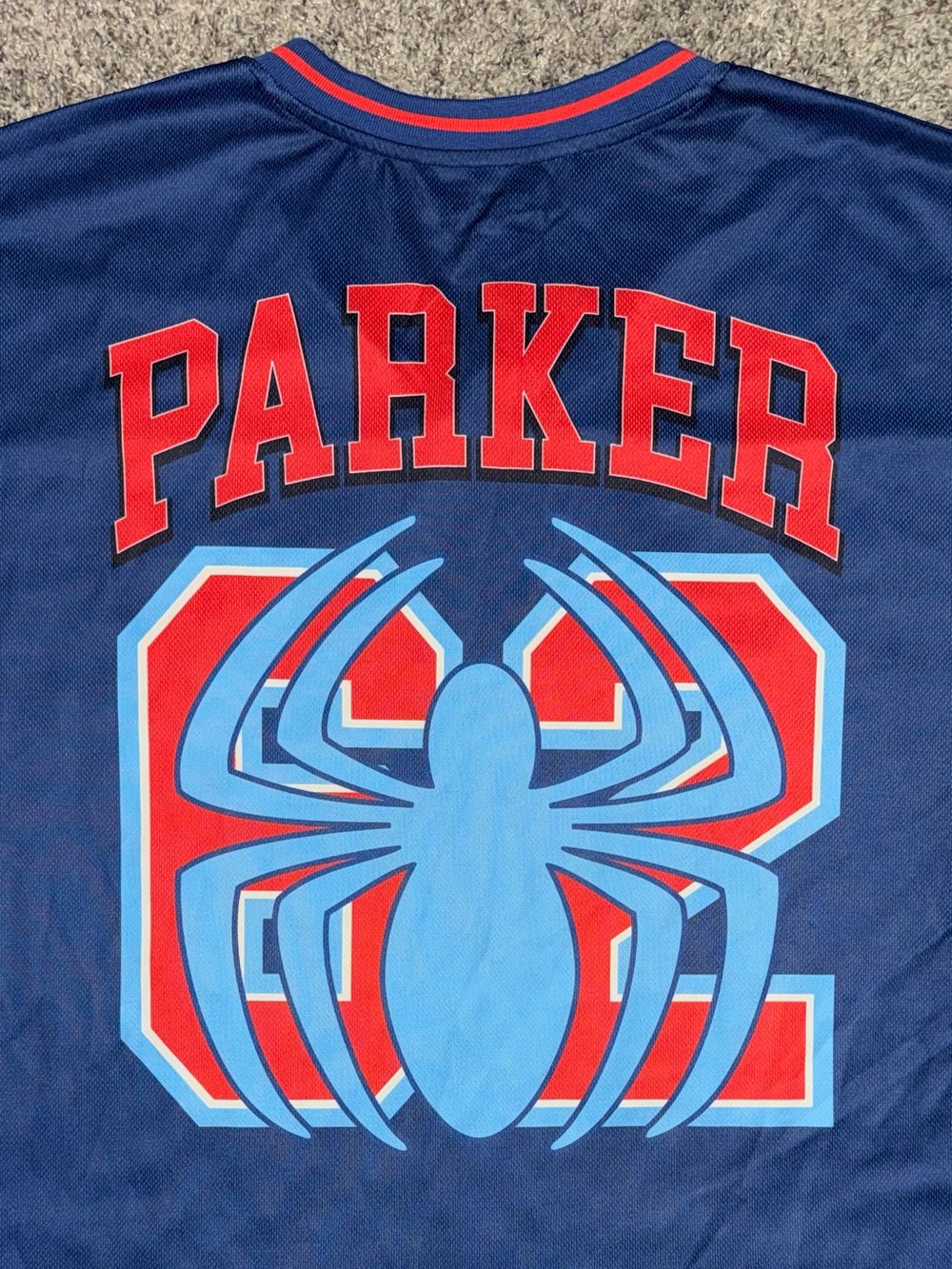 Marvel Spider-Man Navy Blue and Red Jersey Top! Size XL. - Picture 4 of 7